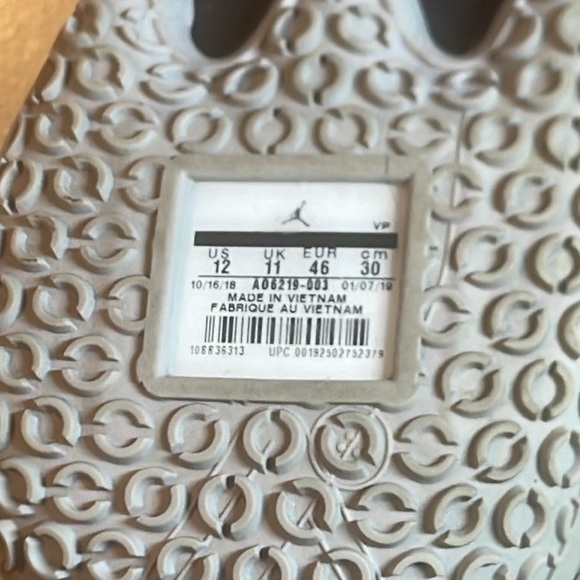 Jordan’s - Picture 5 of 5